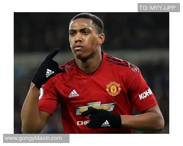 全球足球精英盘点：2025年十大球星排名揭晓谁是足坛新霸主